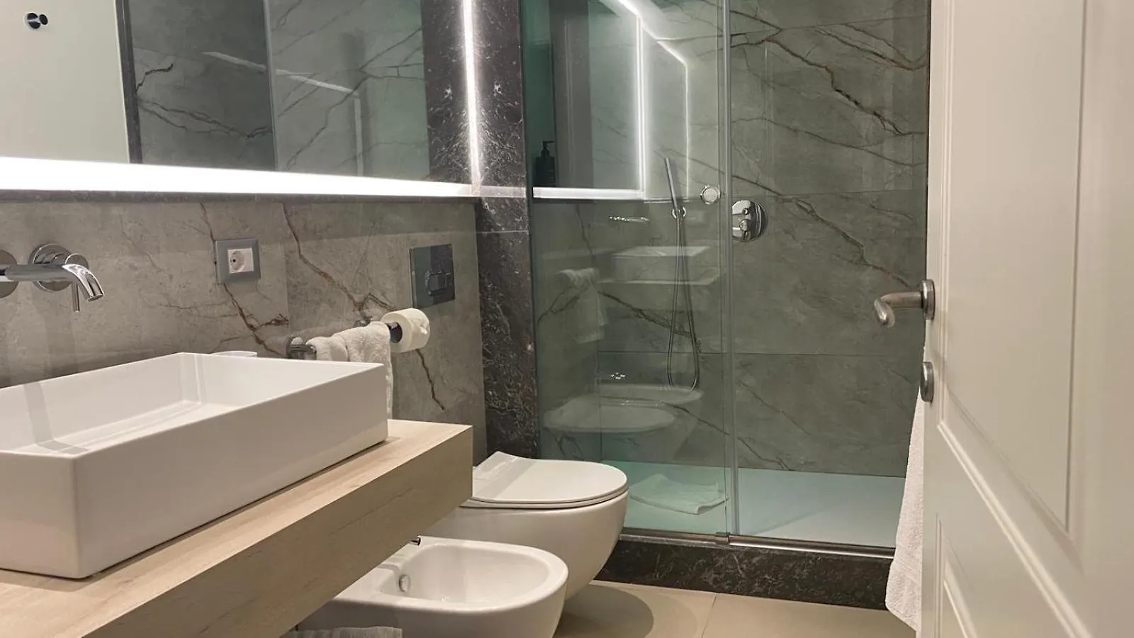 Bed & Breakfast Suite 136 Palermo