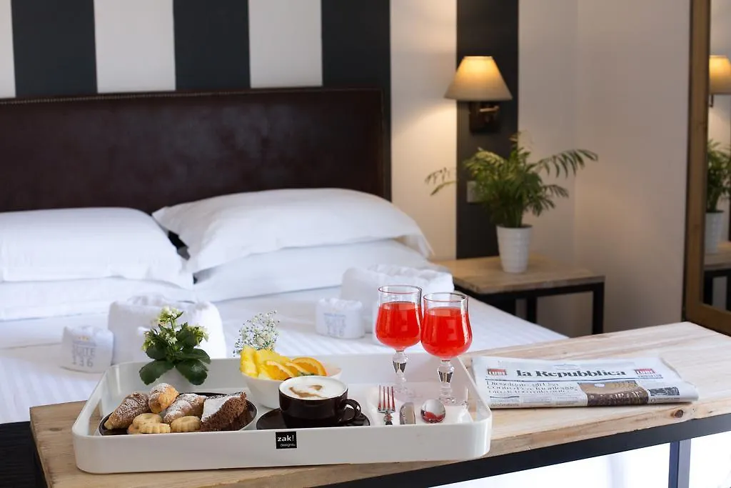 Suite 136 Palermo